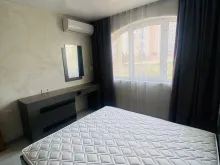 двухспальная кровать