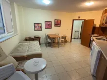 гостиная и кухонная зона