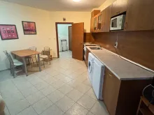гостиная и кухонная зона