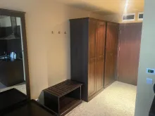 Прихожая со шкафом