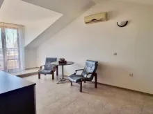 Студия, окно
