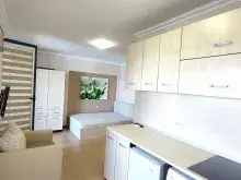 Кухня с кухонным столом