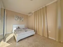 двухспальная кровать