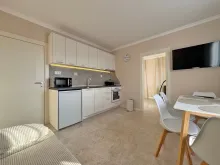 телевизор на стене