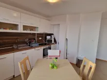 Gardenia Hills | Трёхкомнатная квартира: гостиная , кухня
