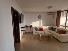 Gardenia Hills | Трёхкомнатная квартира: гостиная , кухня