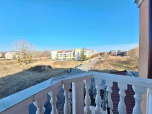 вид на окрестности из террасы