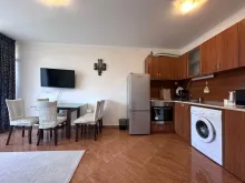 Helios | Трёхкомнатная квартира: гостиная, столовая, кухня