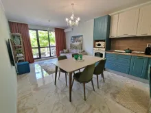 Poseidon | Трёхкомнатная квартира: гостиная, кухня