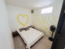 двухспальная кровать