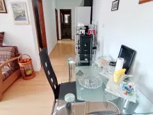 обеденный стол в квартире