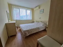 двухспальная кровать