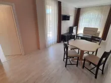Стол со стульями