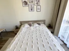 двухспальная кровать