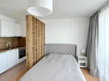двухспальная кровать