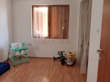 окно в комнате