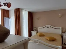 кровать