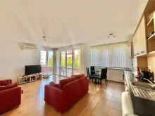 Fort Noks Riviera | Двухкомнатная квартира: гостиная, кухня