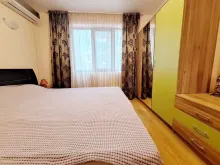 двухспальная кровать