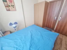 шкаф и спальня