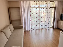 окно в комнате