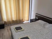 двухспальная кровать