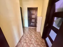 прихожая со шкафом