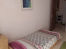 кровать