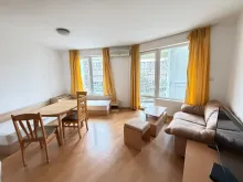 Yassen Holiday Village | Квартира у моря — пространство света и приватности в сердце Слънчев Бряг