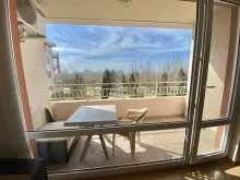 терраса с видом на горы