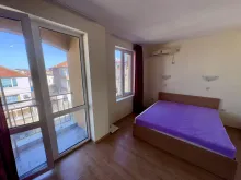 двухспальная кровать