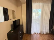 окно в комнате