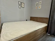 двухспальная кровать