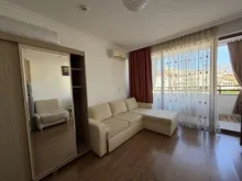 Студия с видом на море