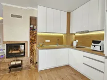 кухонная мебель и камин