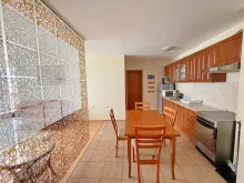 вид на кухню