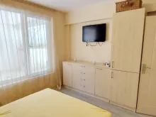 меблированная спальня