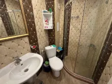 ванная комната с туалетом