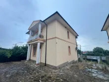 боковая сторона дома