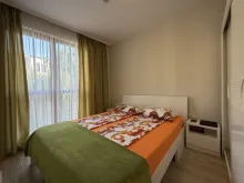 двухспальная кровать