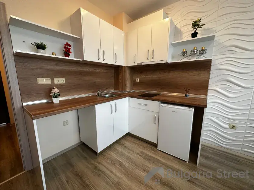 встроенная кухня в гостиной
