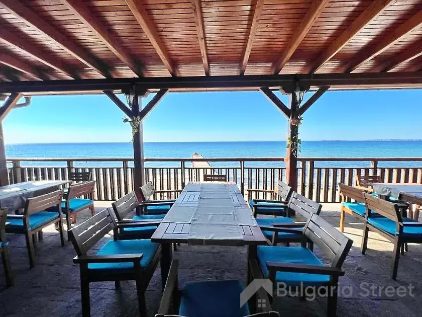 ресторан с видом на море