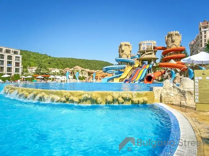аквапарк рядом с комплексом Negresco