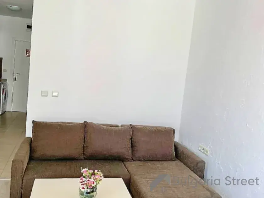 диван в квартире