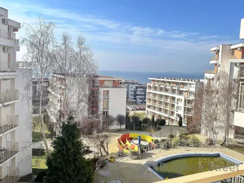 вид на море с террасы квартиры