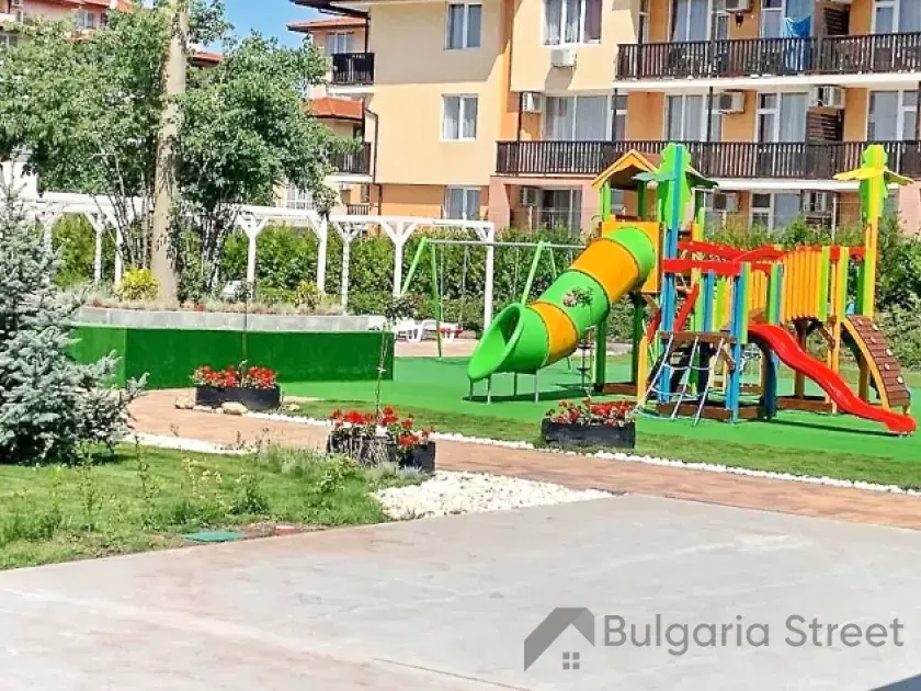 детская площадка
