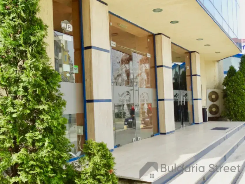 вход в комплекс