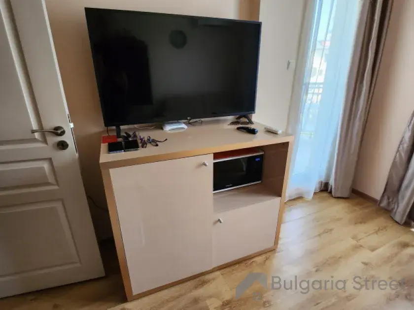 телевизор