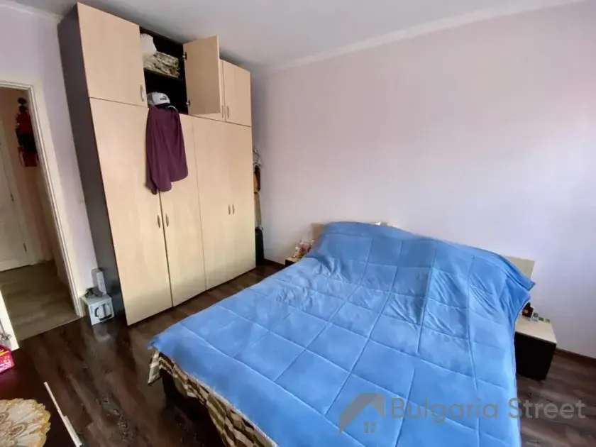 шкаф, двуспальная кровать