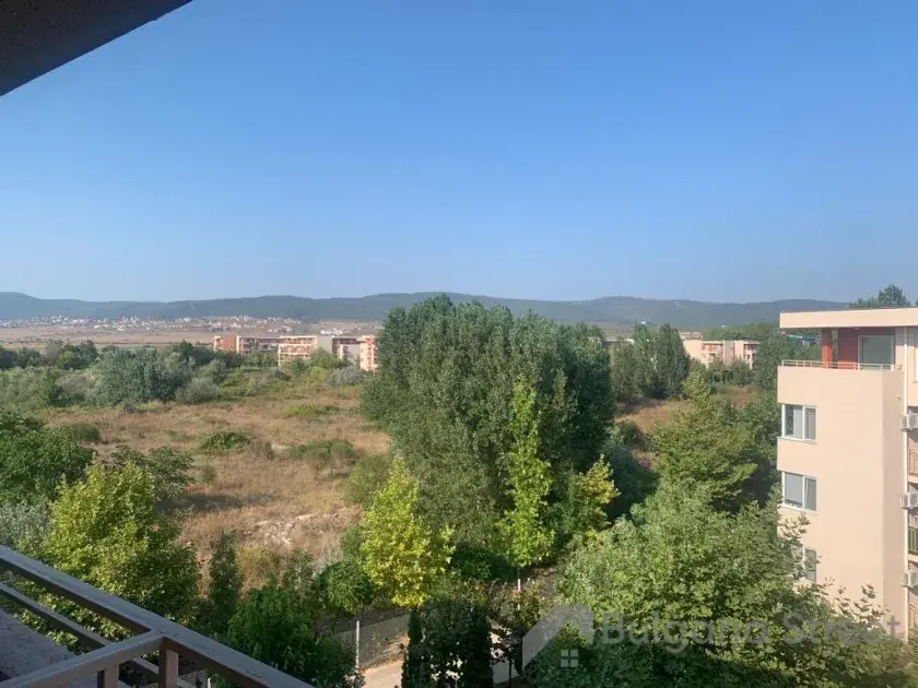 вид на окрестности с террасы